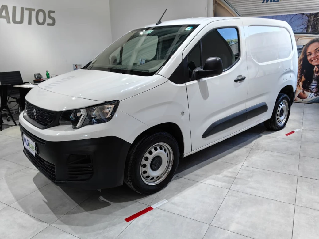 imagen 0 de vehiculo con id 2100